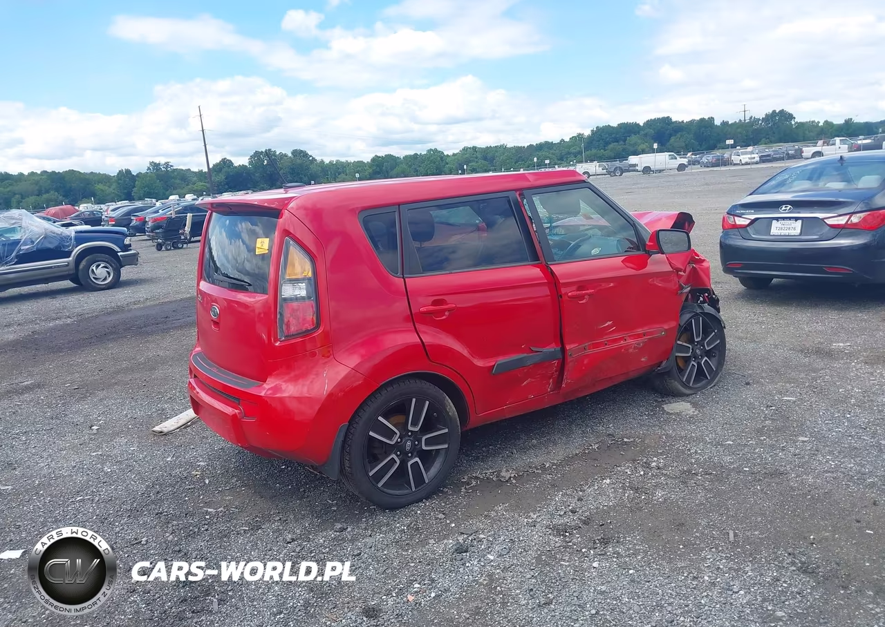 2011 Kia Soul + VIN:KNDJT2A2XB7291334 - 4