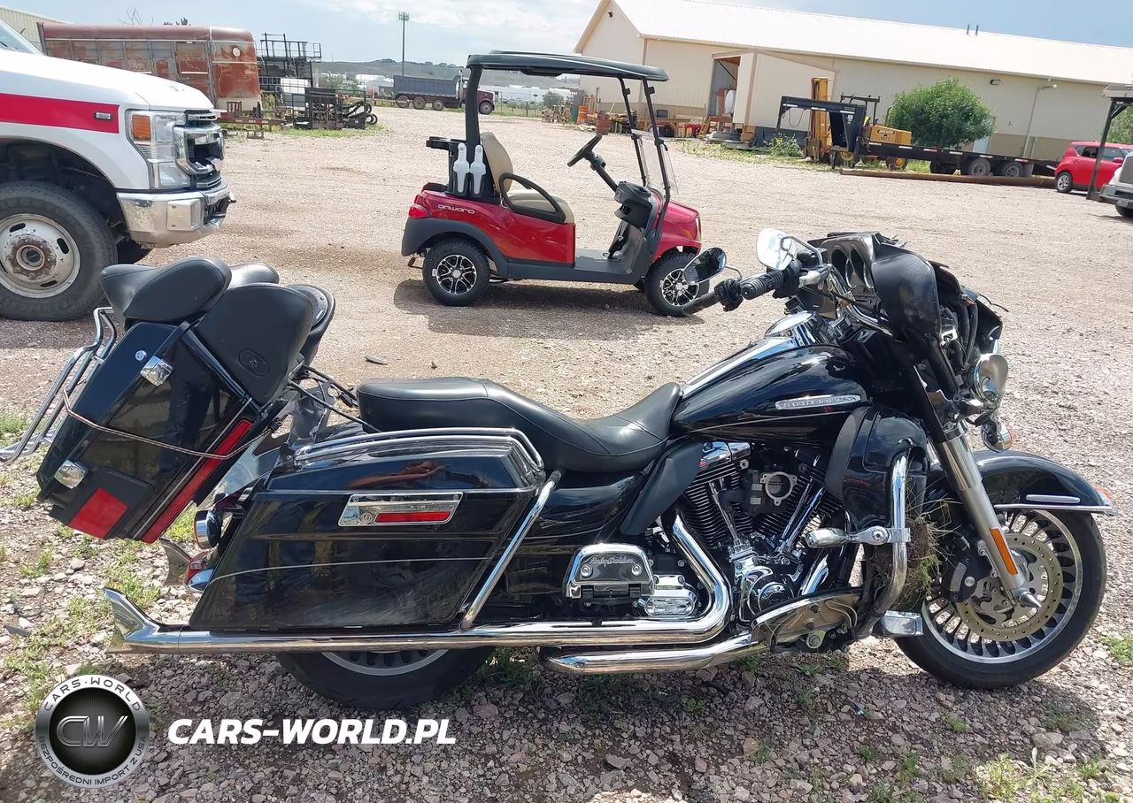 2011 Harley-Davidson Flhtk VIN:1HD1KEM1XBB669185 - 13