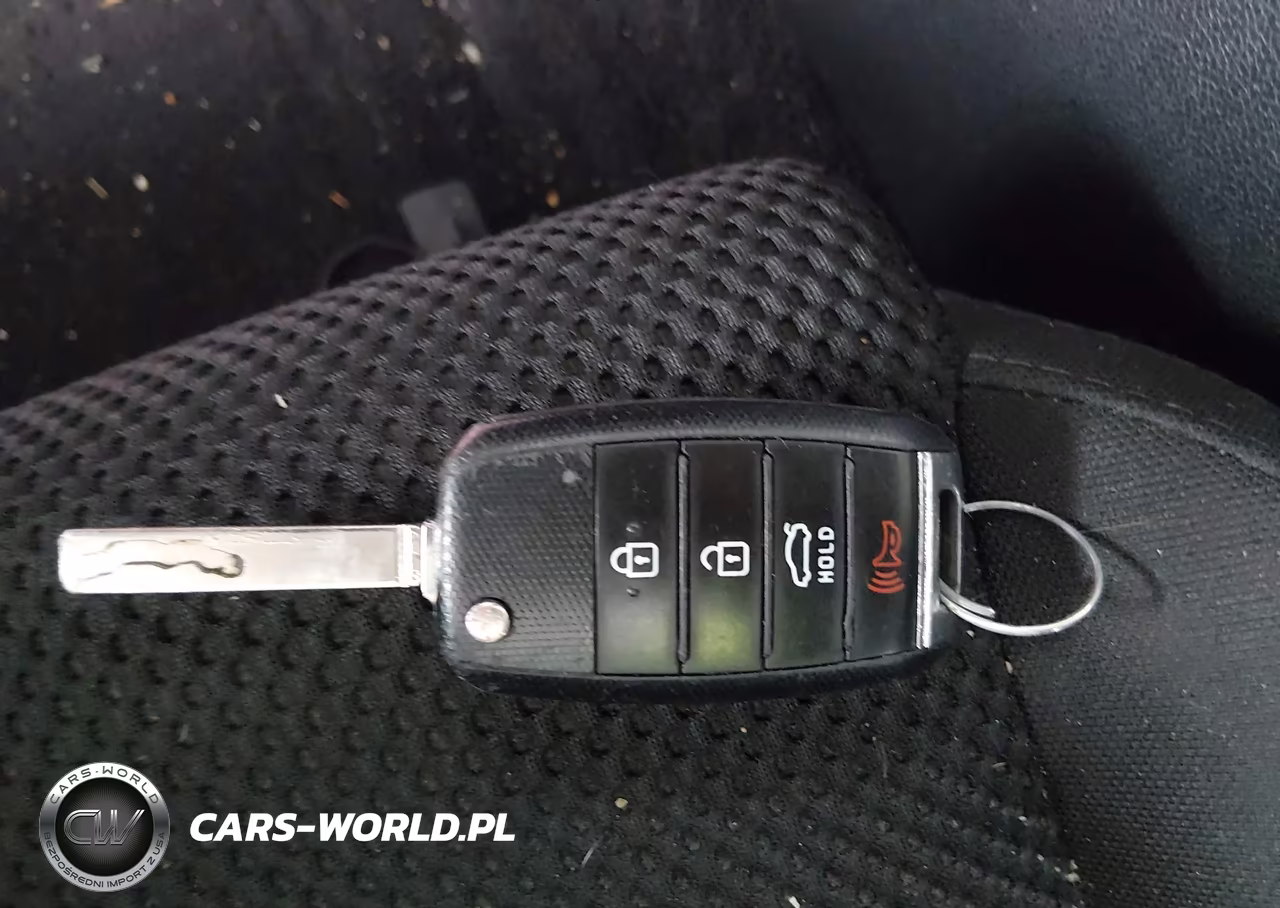 2019 Kia Optima Lx VIN:5XXGT4L33KG379838 - 11