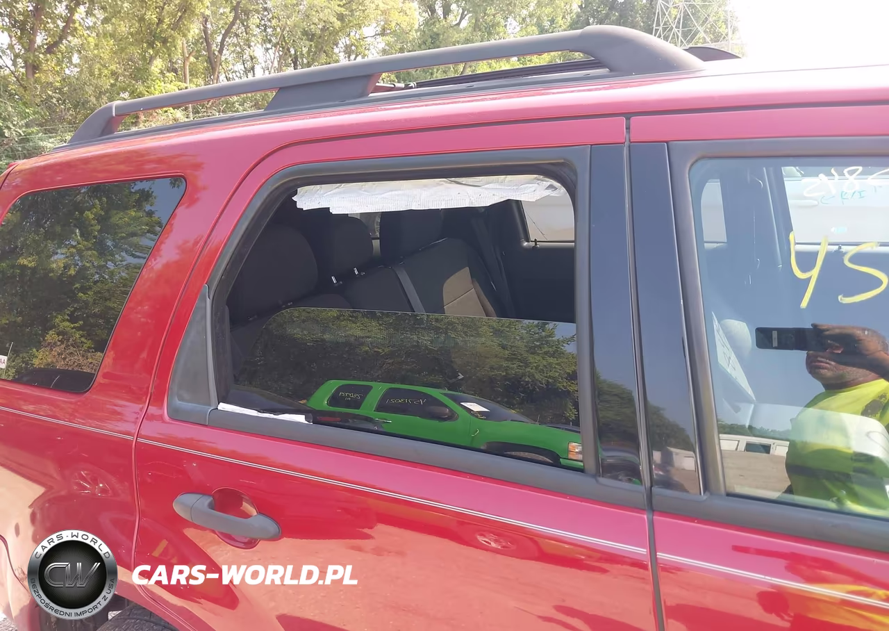 2010 Ford Escape Xlt VIN:1FMCU0D7XAKB79948 - 12