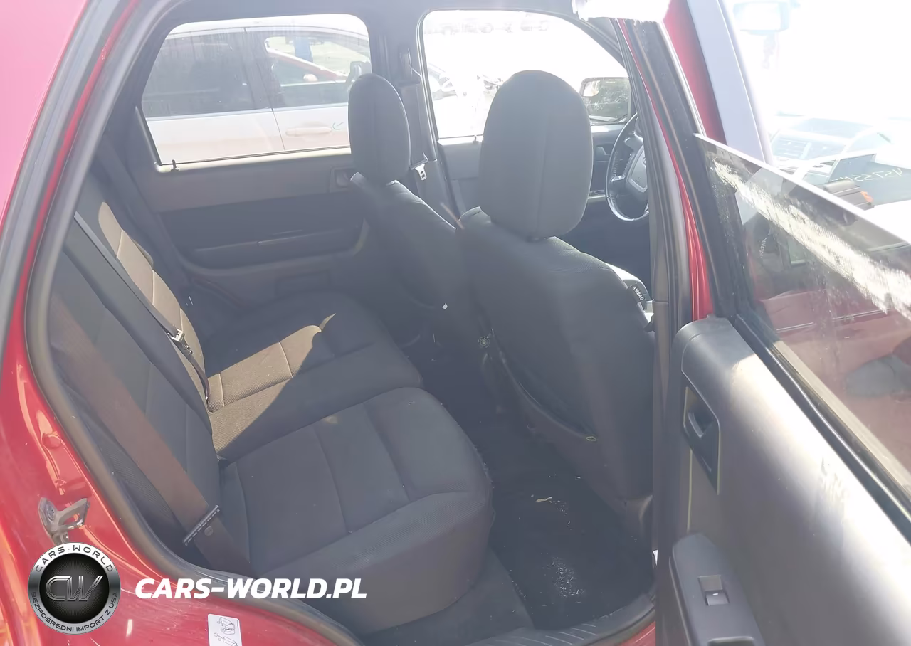2010 Ford Escape Xlt VIN:1FMCU0D7XAKB79948 - 8
