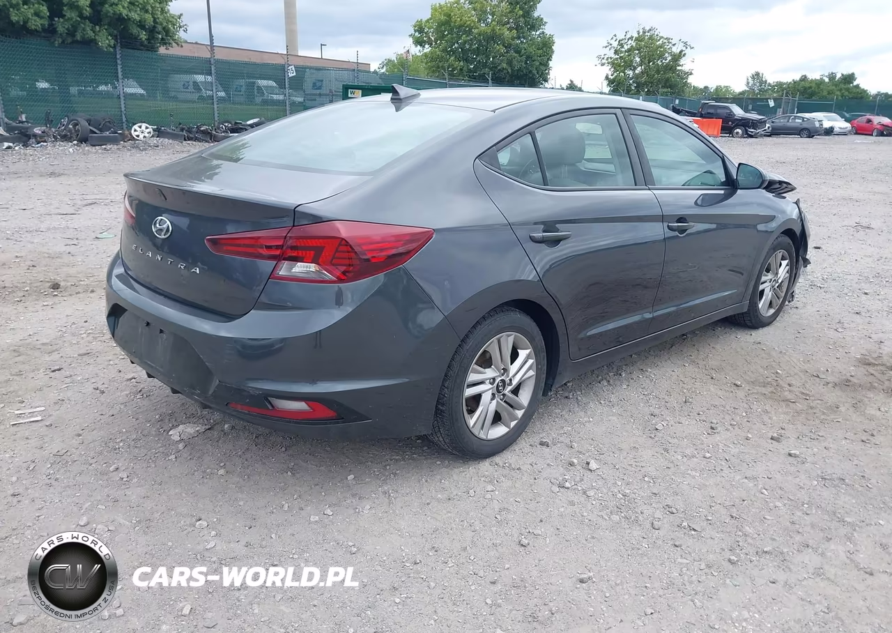 2020 Hyundai Elantra Sel VIN:5NPD84LF4LH613084 - 4
