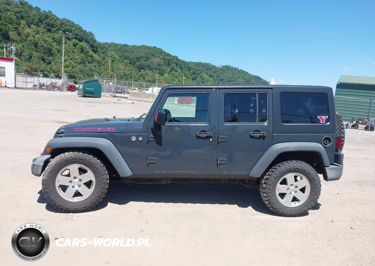 2016 Jeep Wrangler Unlimited Sport VIN:1C4HJWDG0GL284636 - 15