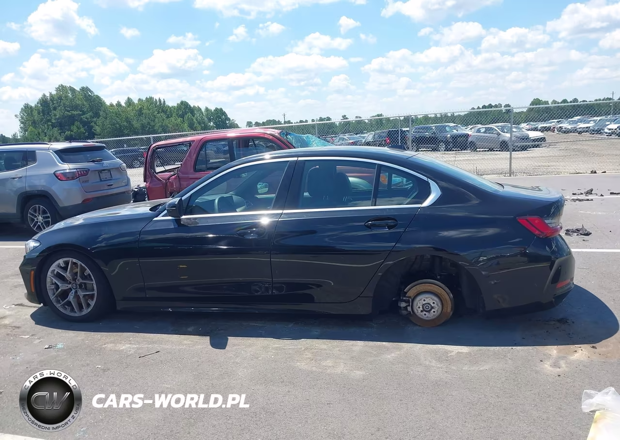 2025 BMW 330I VIN:3MW69CW01S8F10372 - 14