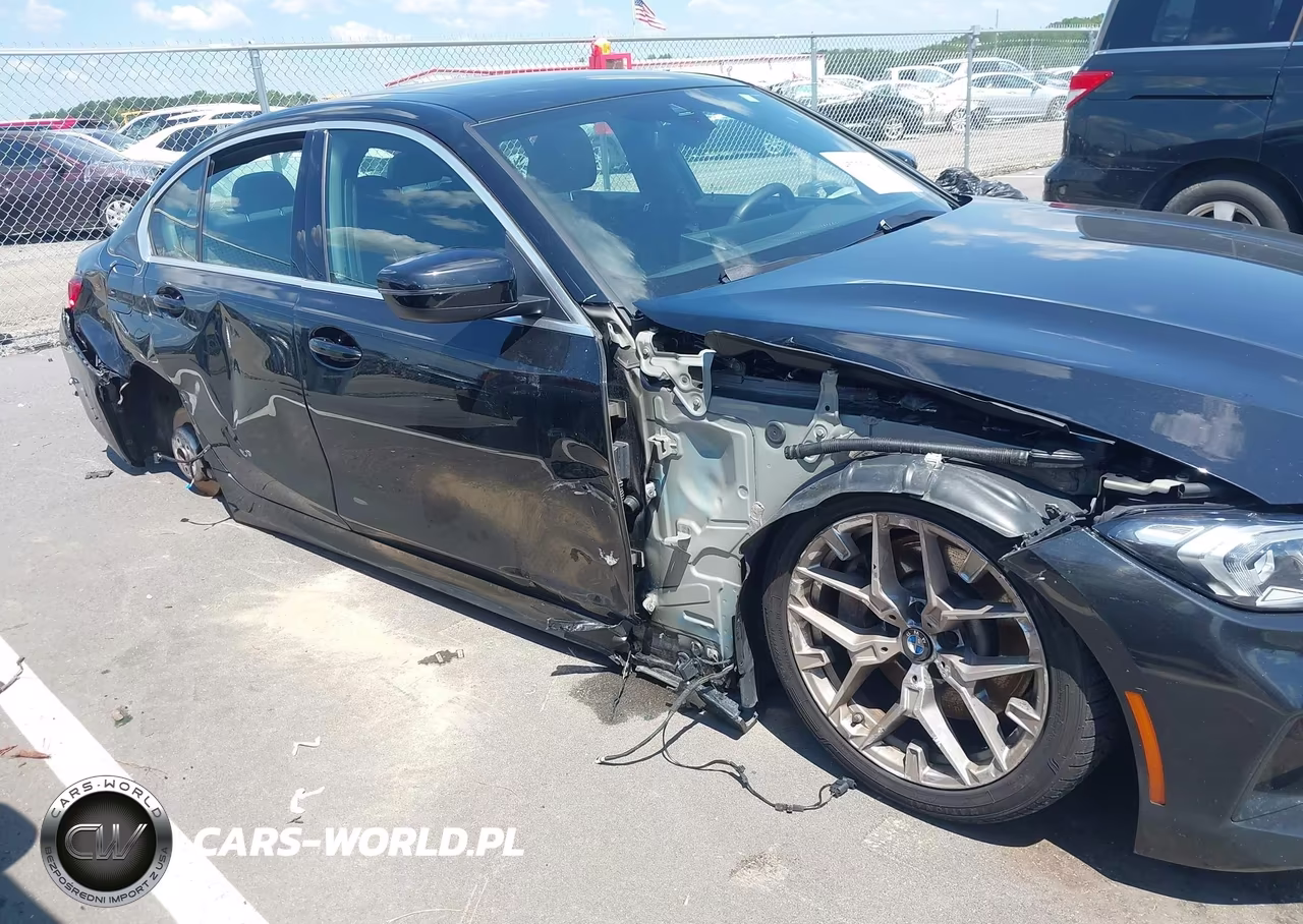2025 BMW 330I VIN:3MW69CW01S8F10372 - 6