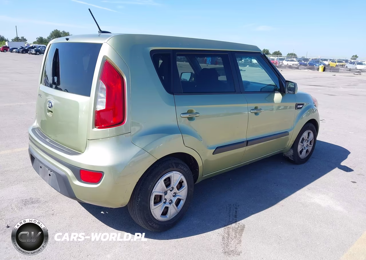 2013 Kia Soul VIN:KNDJT2A55D7524663 - 4