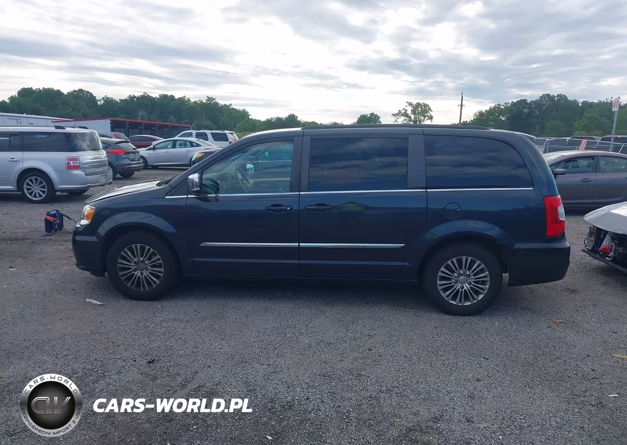 2014 Chrysler Town & Country Touring-L VIN:2C4RC1CG2ER449755 - 14