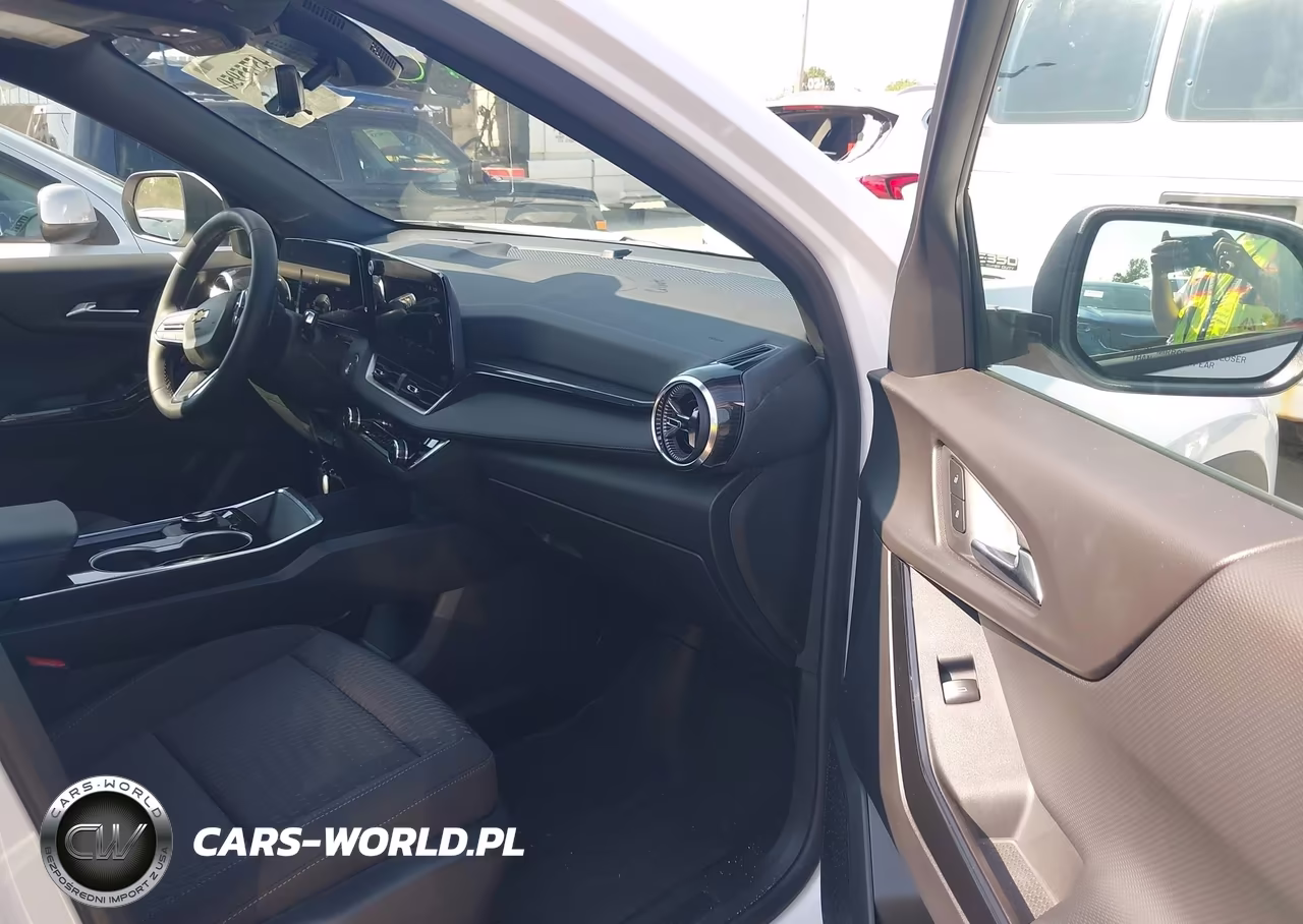 2026 Chevrolet Equinox Fwd Lt VIN:3GNAXHEGXTL459989 - 5