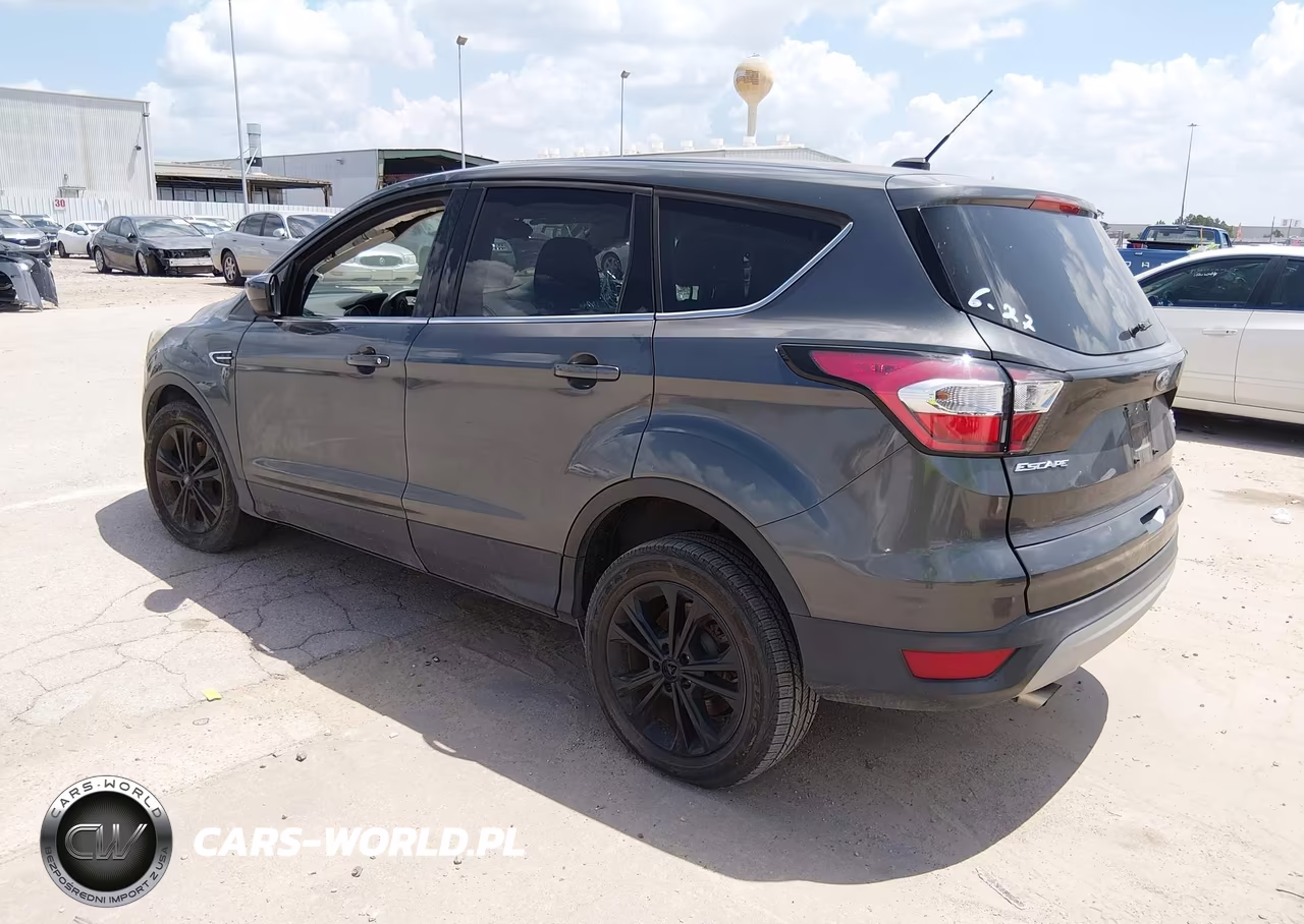 2017 Ford Escape Se VIN:1FMCU0GD0HUF06860 - 3