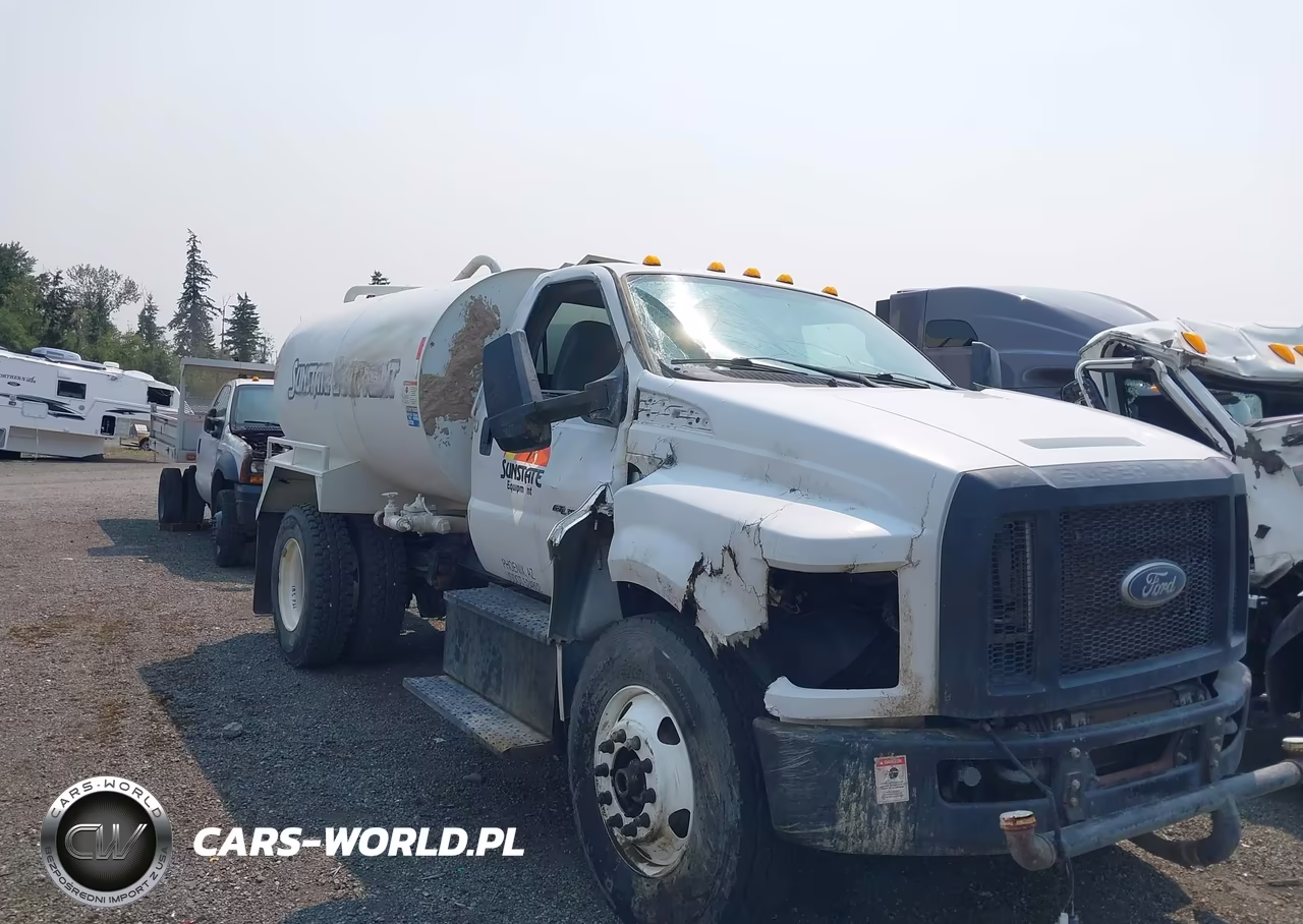 2022 Ford F-750 Diesel