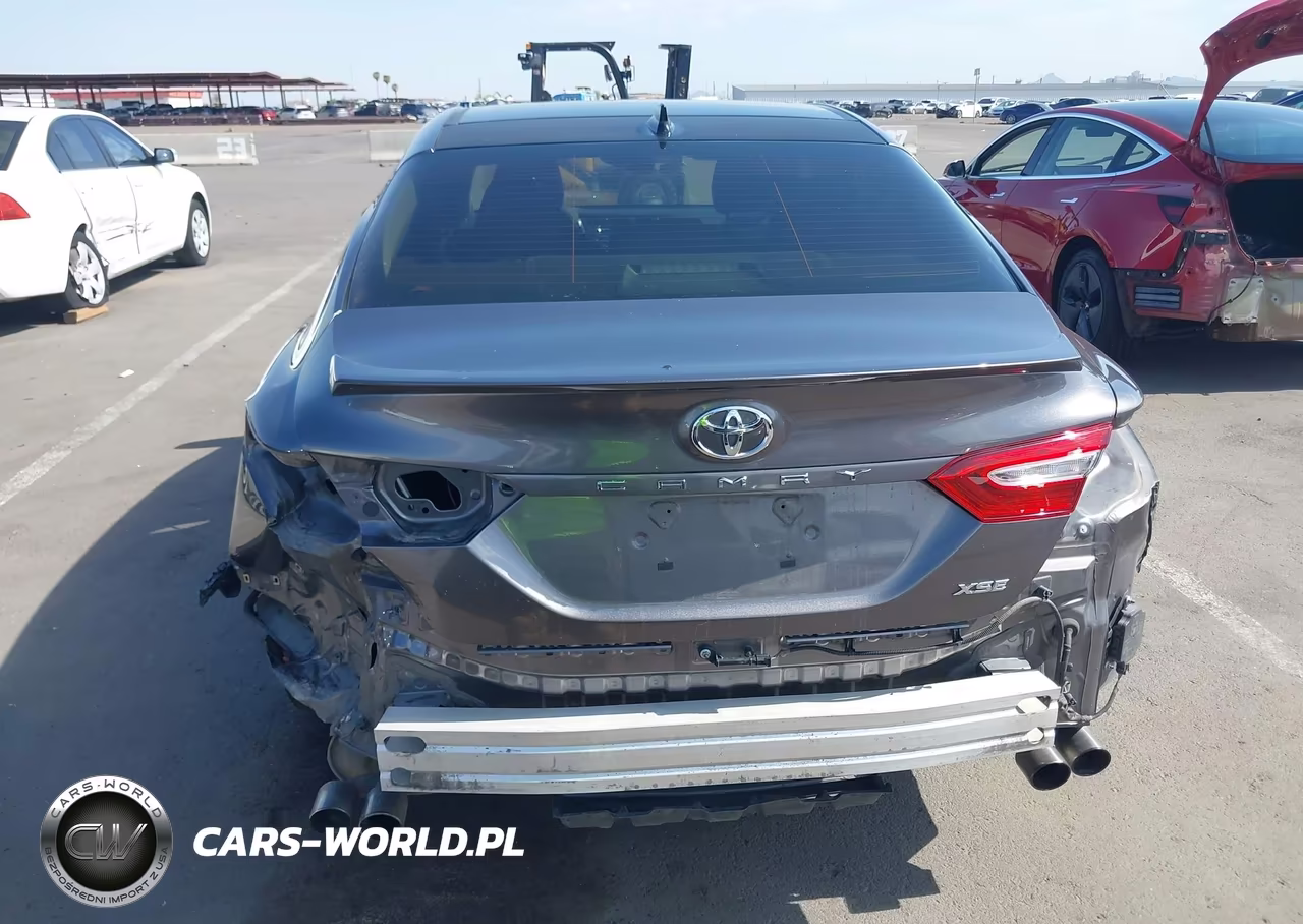 2019 Toyota Camry Xse VIN:4T1B61HK1KU751909 - 17