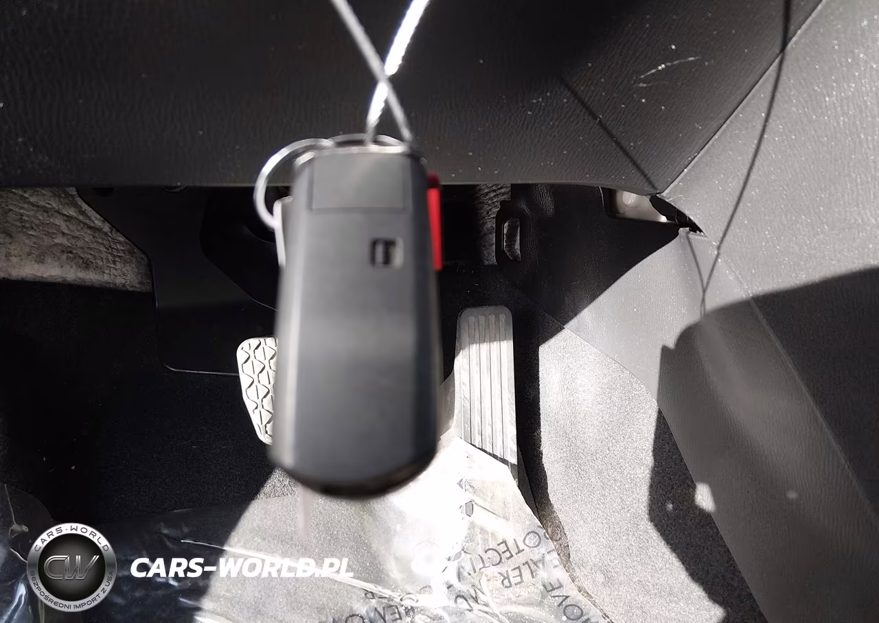 2014 Mazda 3 Grand Touring VIN:JM1BM1W71E1120186 - 11