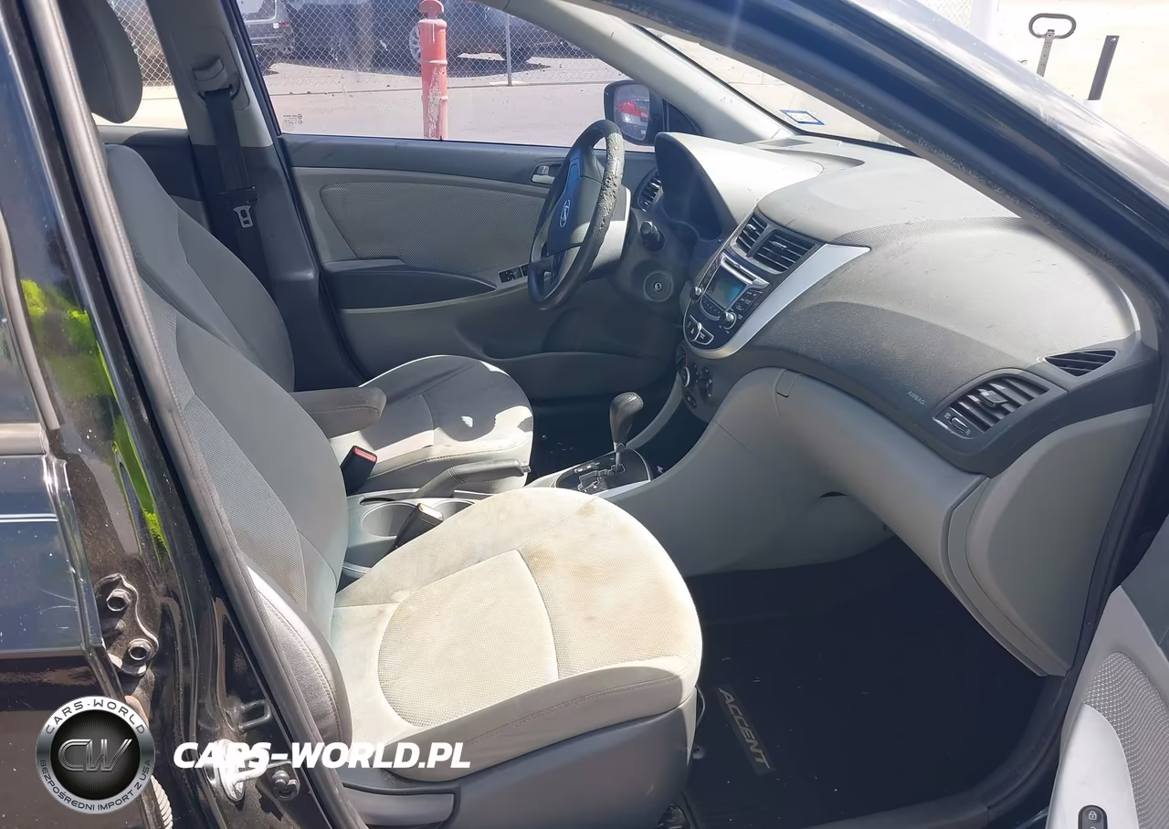 2013 Hyundai Accent Gs VIN:KMHCT5AE0DU130270 - 5