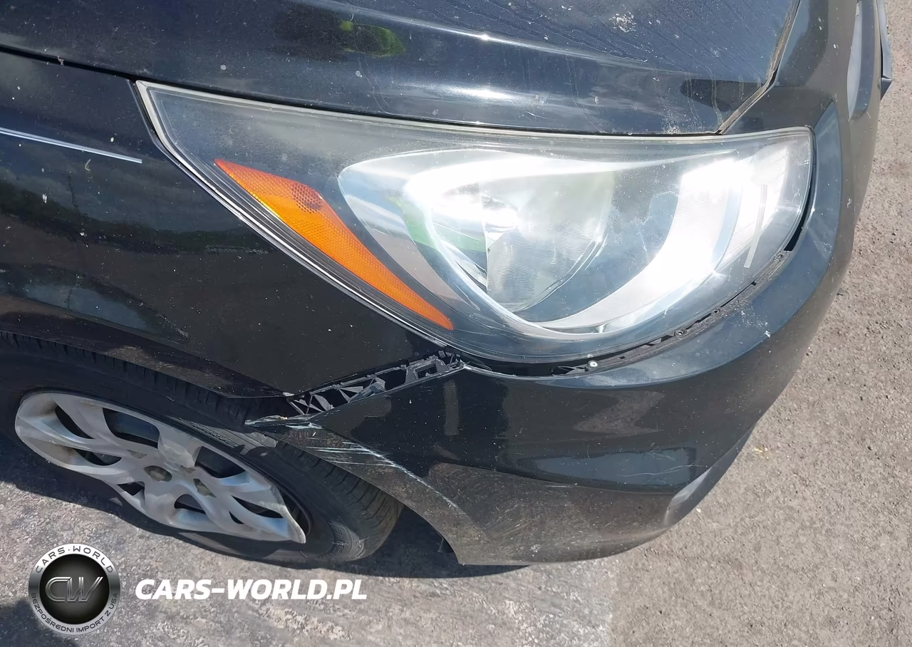2013 Hyundai Accent Gs VIN:KMHCT5AE0DU130270 - 6