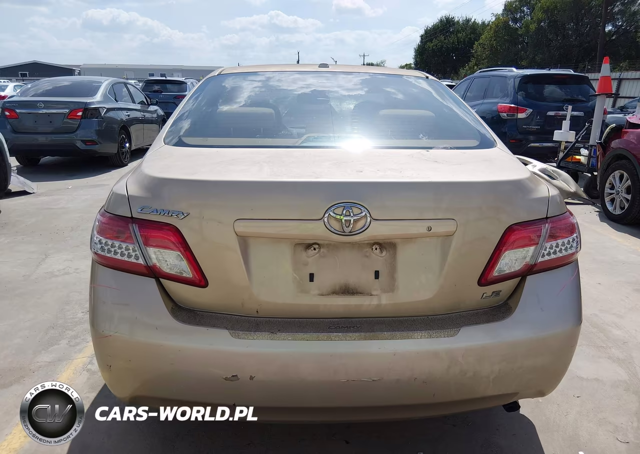 2010 Toyota Camry Le VIN:4T1BF3EK9AU080522 - 17