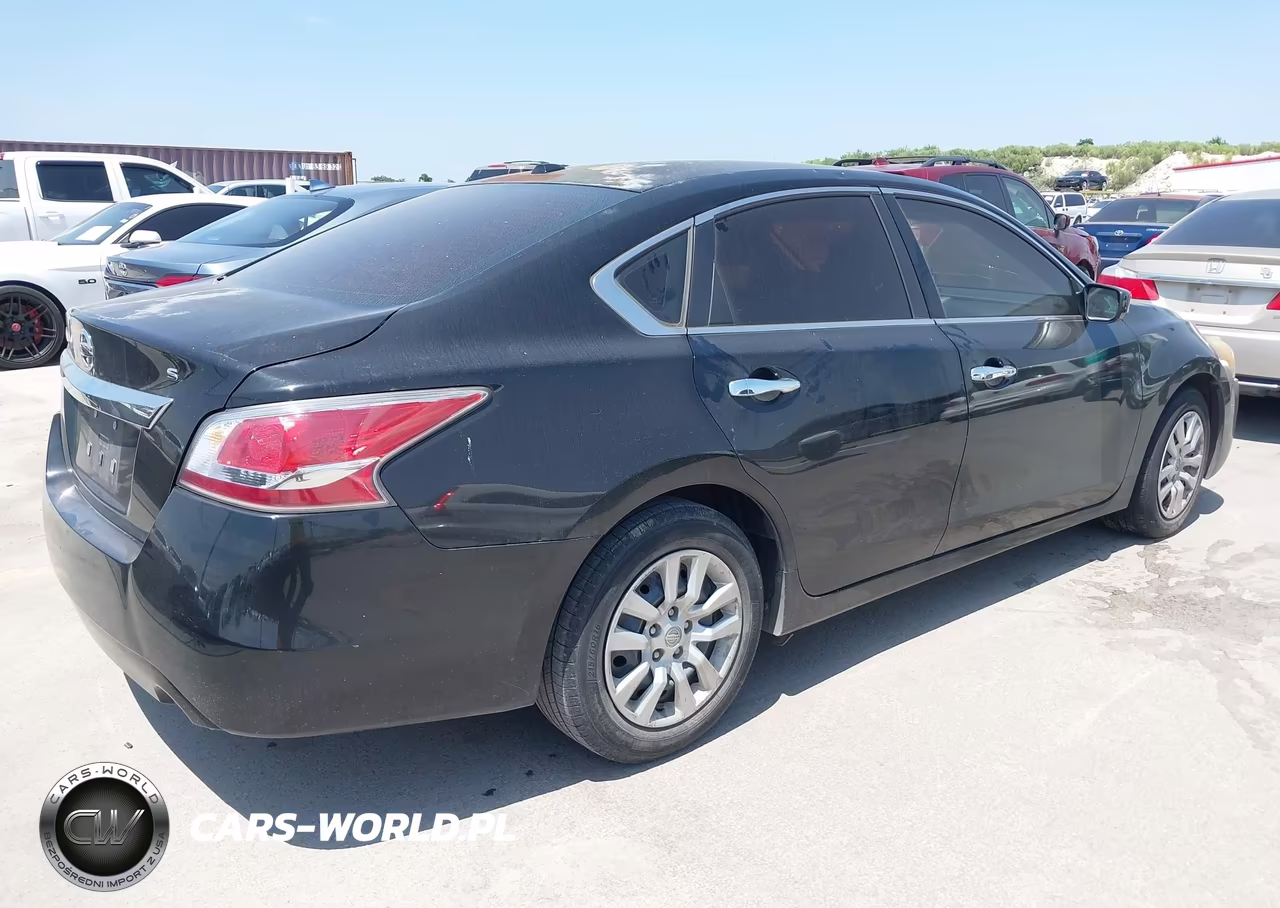 2015 Nissan Altima 2.5-S-Sv-Sl VIN:1N4AL3AP6FC256679 - 4