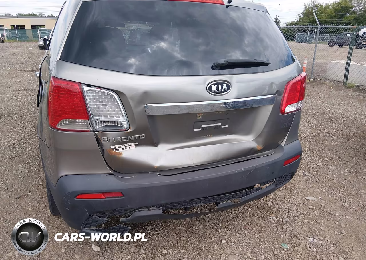 2013 Kia Sorento Lx VIN:5XYKTCA64DG345391 - 17