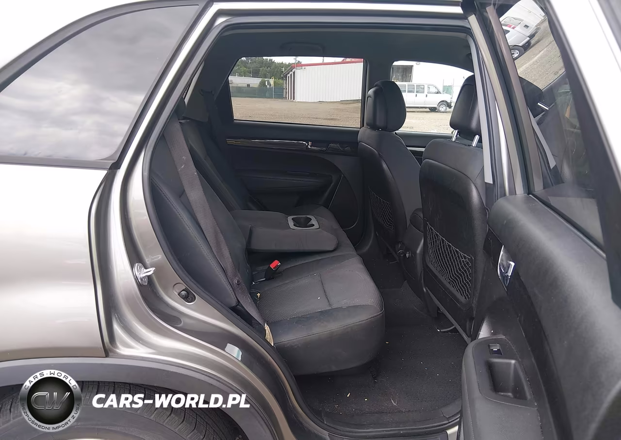 2013 Kia Sorento Lx VIN:5XYKTCA64DG345391 - 8