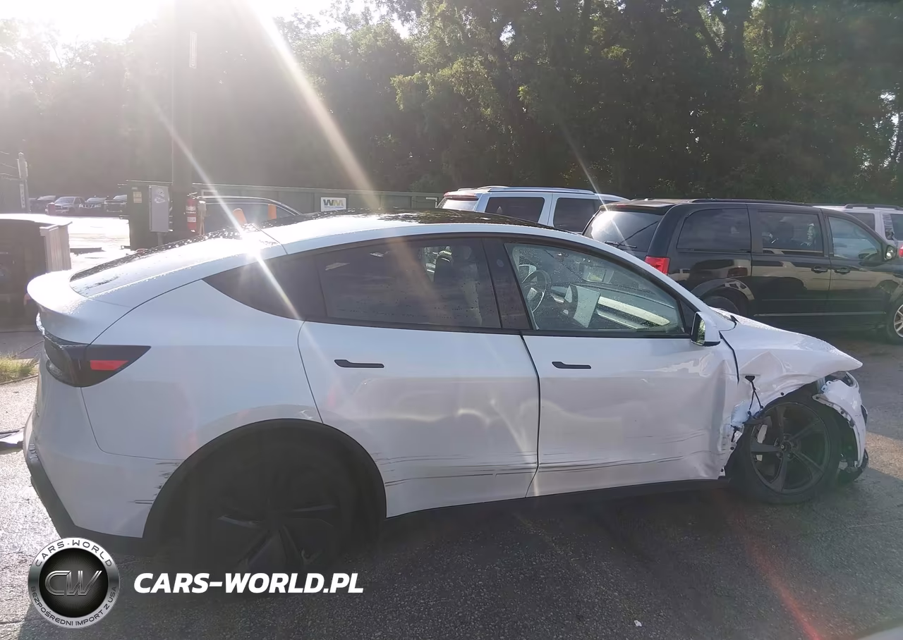 2026 Tesla Model Y All-Wheel Drive-Long Range Launch Series-Premium All-Wheel Drive VIN:7SAYGDEE0TF557333 - 14