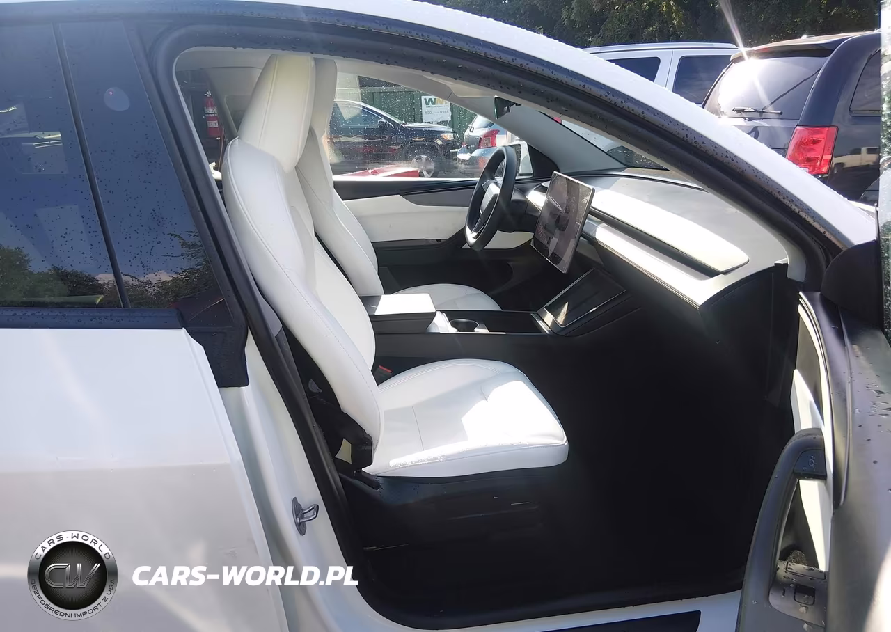 2026 Tesla Model Y All-Wheel Drive-Long Range Launch Series-Premium All-Wheel Drive VIN:7SAYGDEE0TF557333 - 5