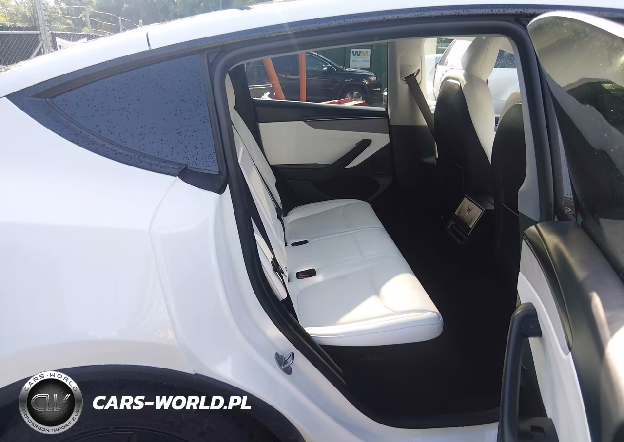 2026 Tesla Model Y All-Wheel Drive-Long Range Launch Series-Premium All-Wheel Drive VIN:7SAYGDEE0TF557333 - 8