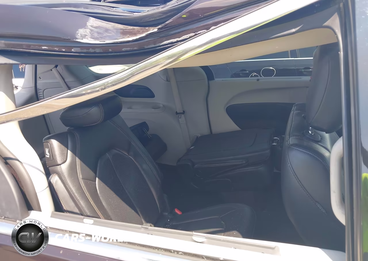 2019 Chrysler Pacifica Touring L VIN:2C4RC1BG6KR627051 - 8