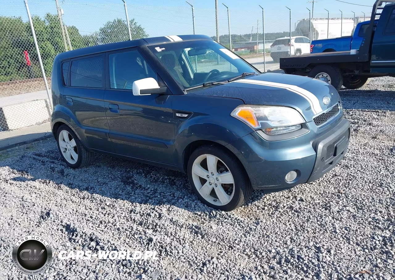 2010 Kia Soul +