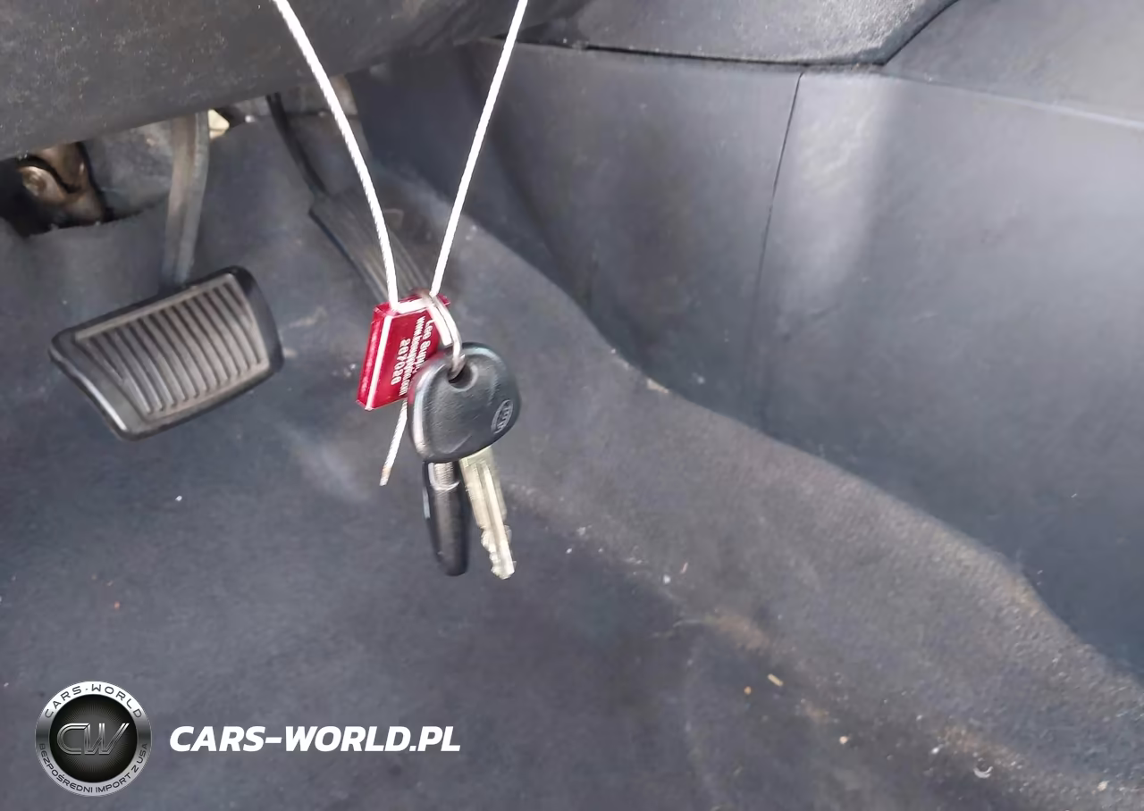 2010 Kia Soul + VIN:KNDJT2A29A7069303 - 11