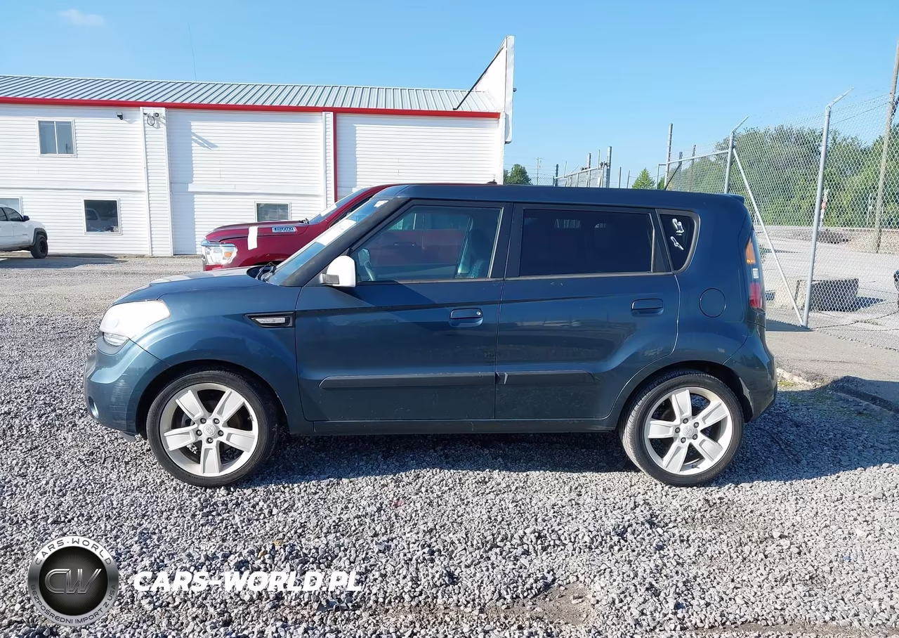 2010 Kia Soul + VIN:KNDJT2A29A7069303 - 14