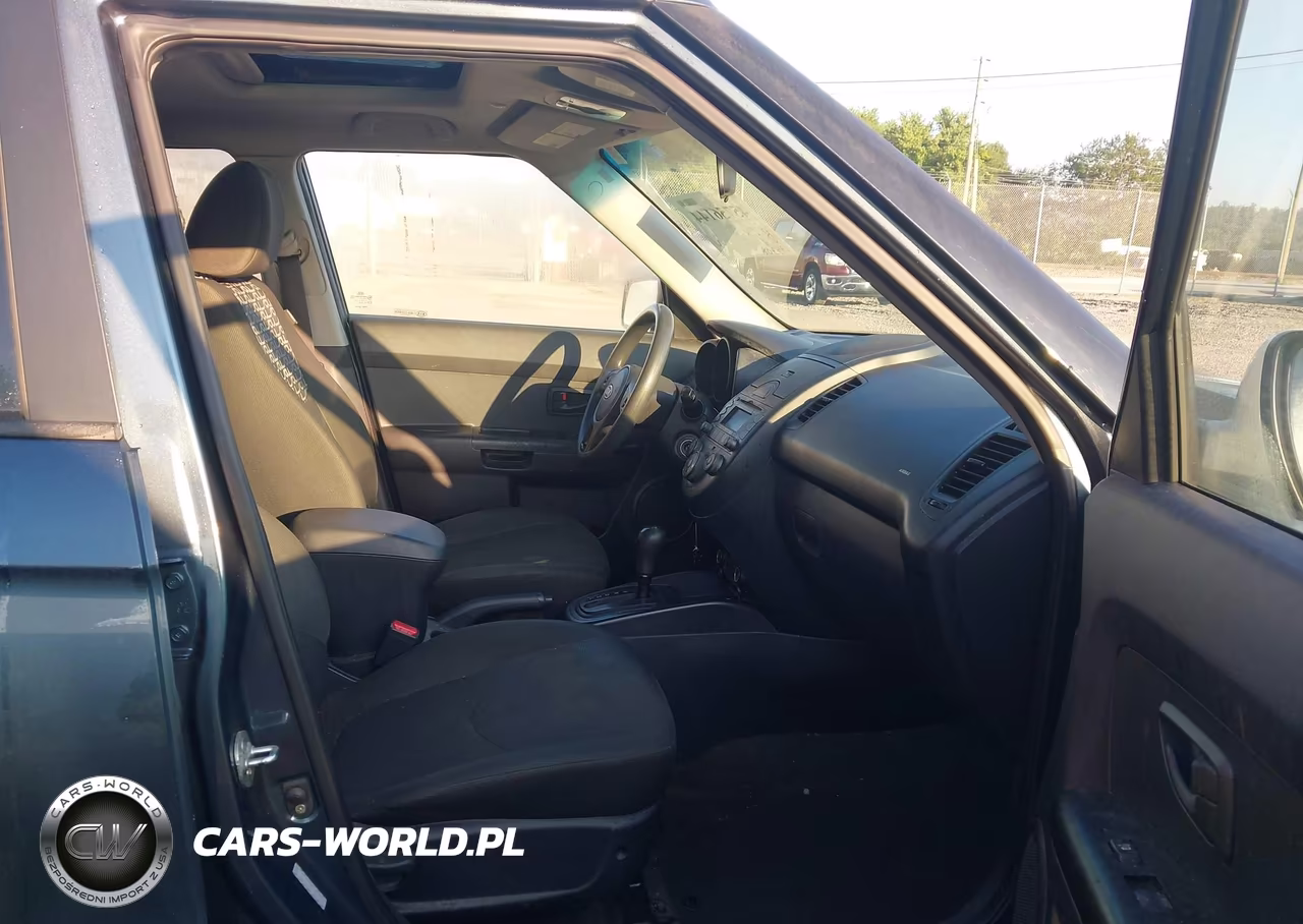 2010 Kia Soul + VIN:KNDJT2A29A7069303 - 5