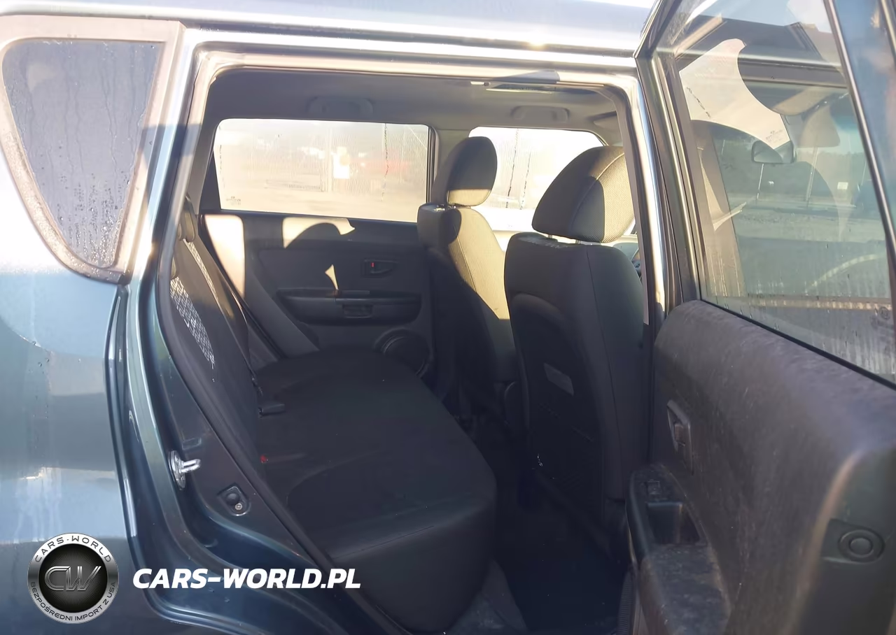 2010 Kia Soul + VIN:KNDJT2A29A7069303 - 8