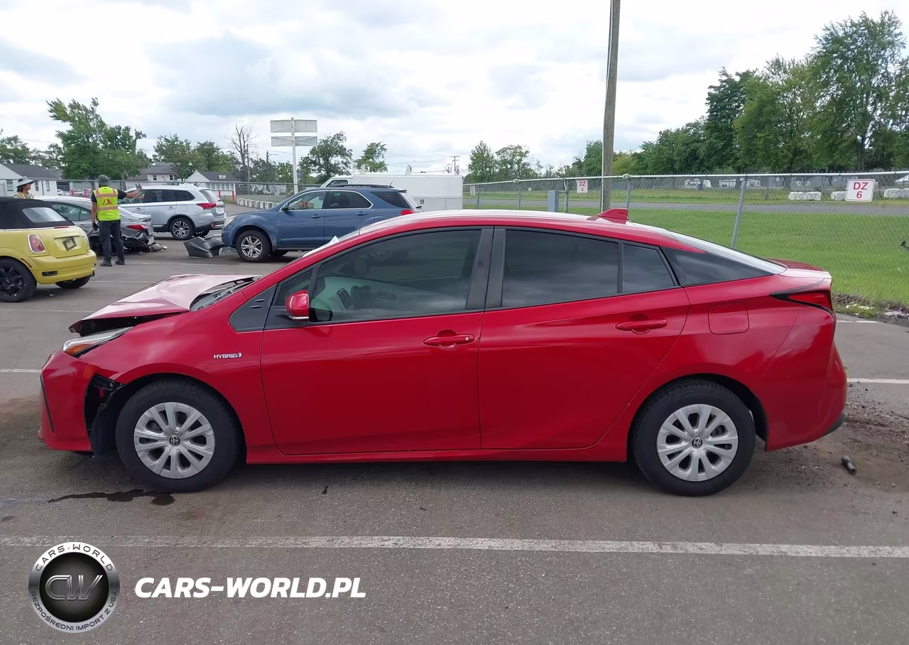 2021 Toyota Prius L Eco VIN:JTDKAMFUXM3145199 - 14
