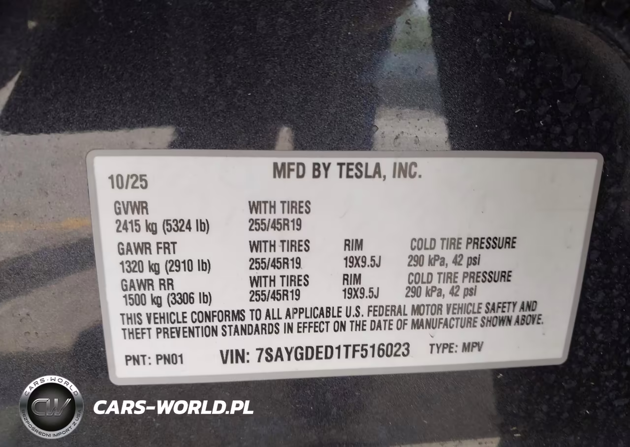 2026 Tesla Model Y VIN:7SAYGDED1TF516023 - 9