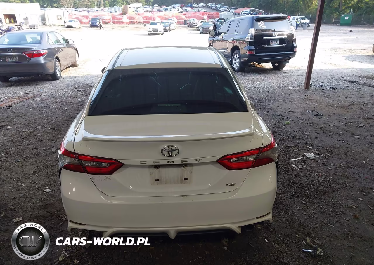 2018 Toyota Camry Se VIN:4T1B11HK6JU573444 - 16