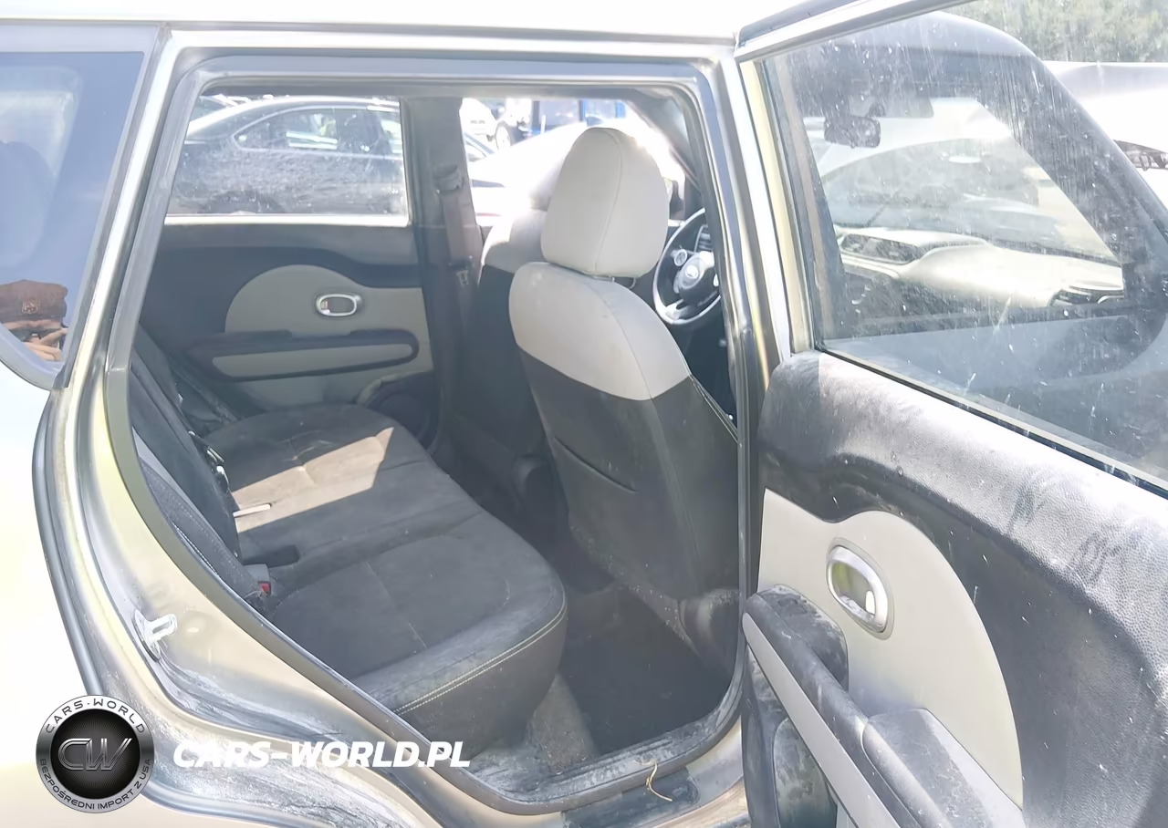 2016 Kia Soul + VIN:KNDJP3A56G7295568 - 8