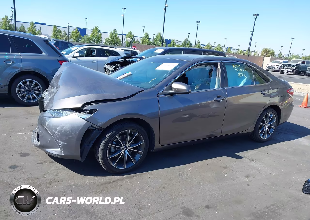 2016 Toyota Camry Xse VIN:4T1BF1FK1GU203497 - 15