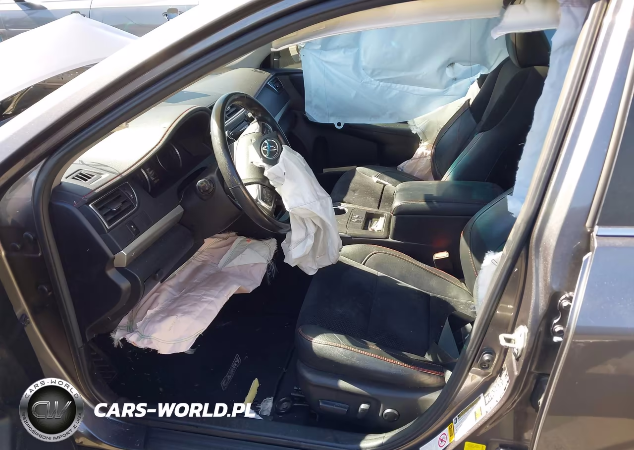 2016 Toyota Camry Xse VIN:4T1BF1FK1GU203497 - 5