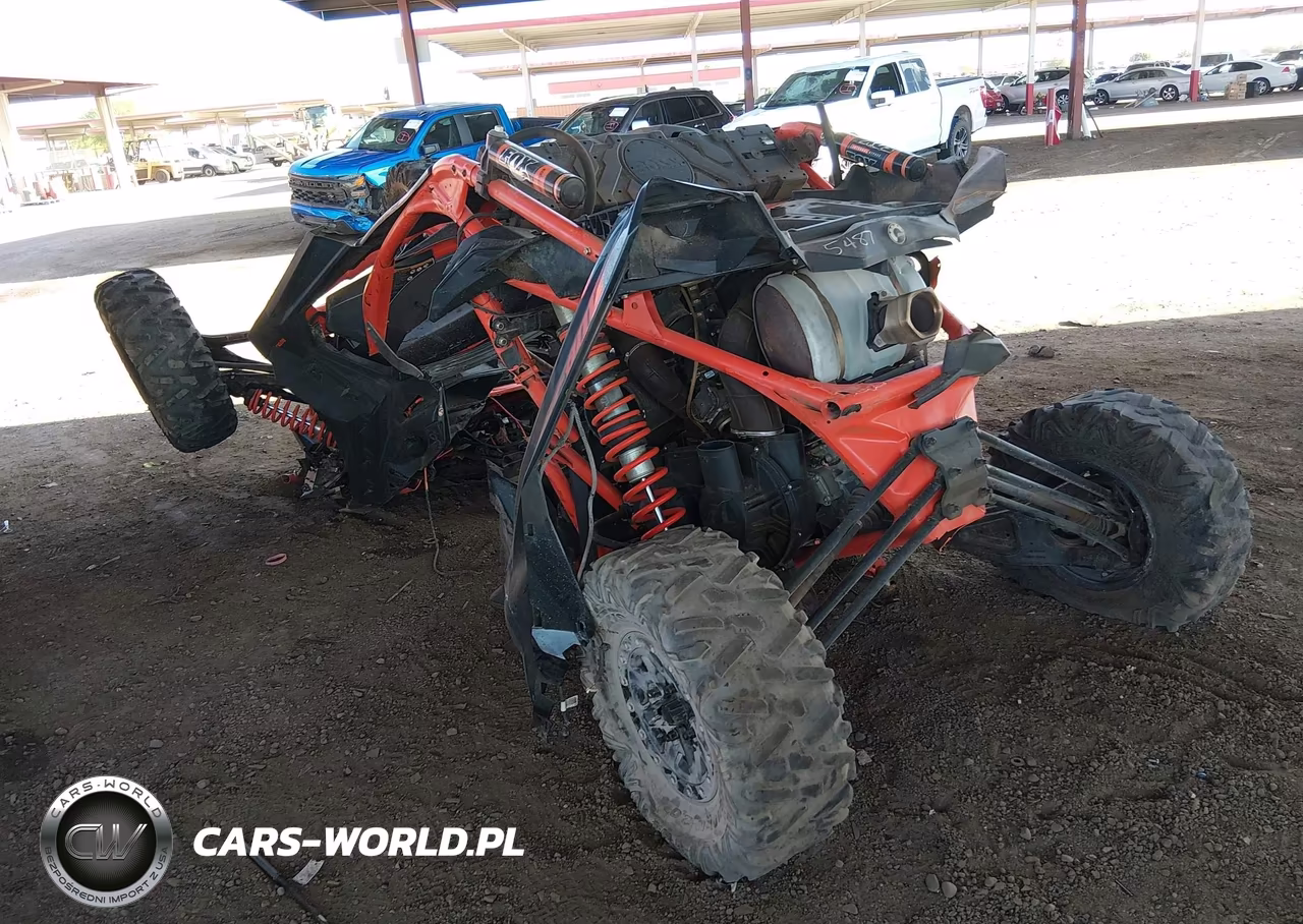 2018 Can-Am Maverick X3 X Rs Turbo R VIN:3JBVXAW42JK005487 - 17