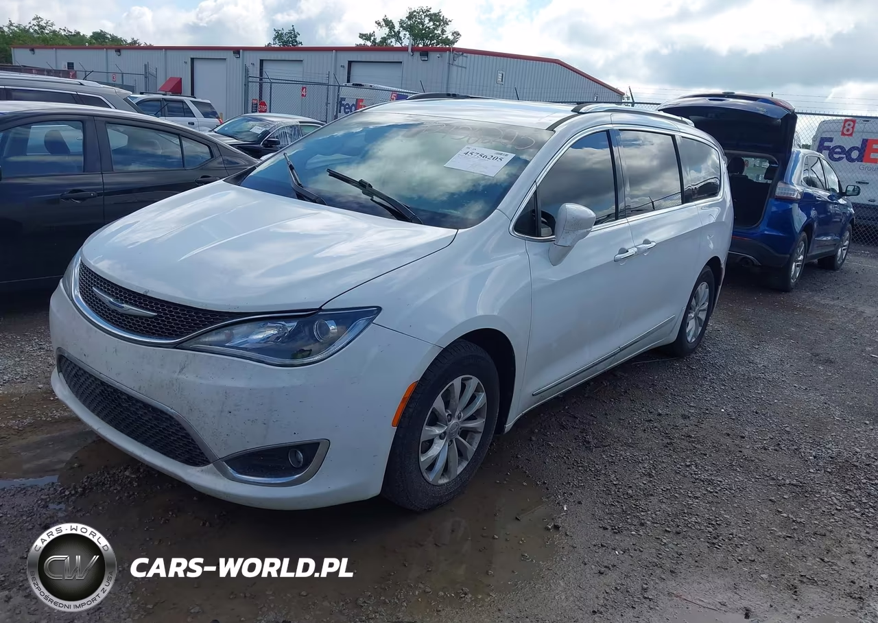 2018 Chrysler Pacifica Touring L Plus VIN:2C4RC1EGXJR295125 - 2