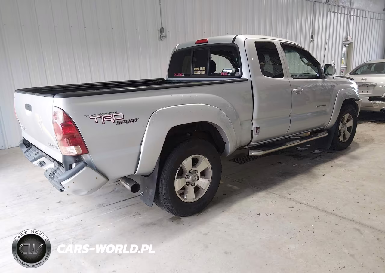 2006 Toyota Tacoma Base V6 VIN:5TEUU42N26Z249902 - 4