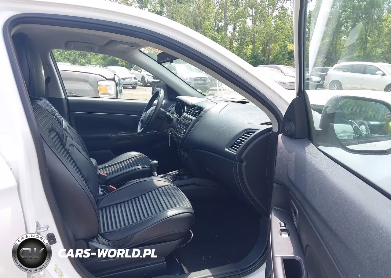2015 Mitsubishi Outlander Sport Es VIN:4A4AR3AU6FE061354 - 5