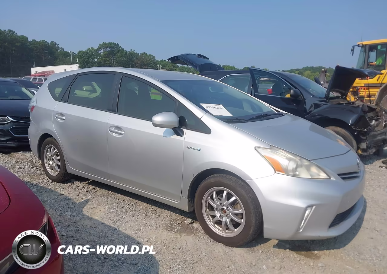 2013 Toyota Prius V Three VIN:JTDZN3EU3D3251332 - 13