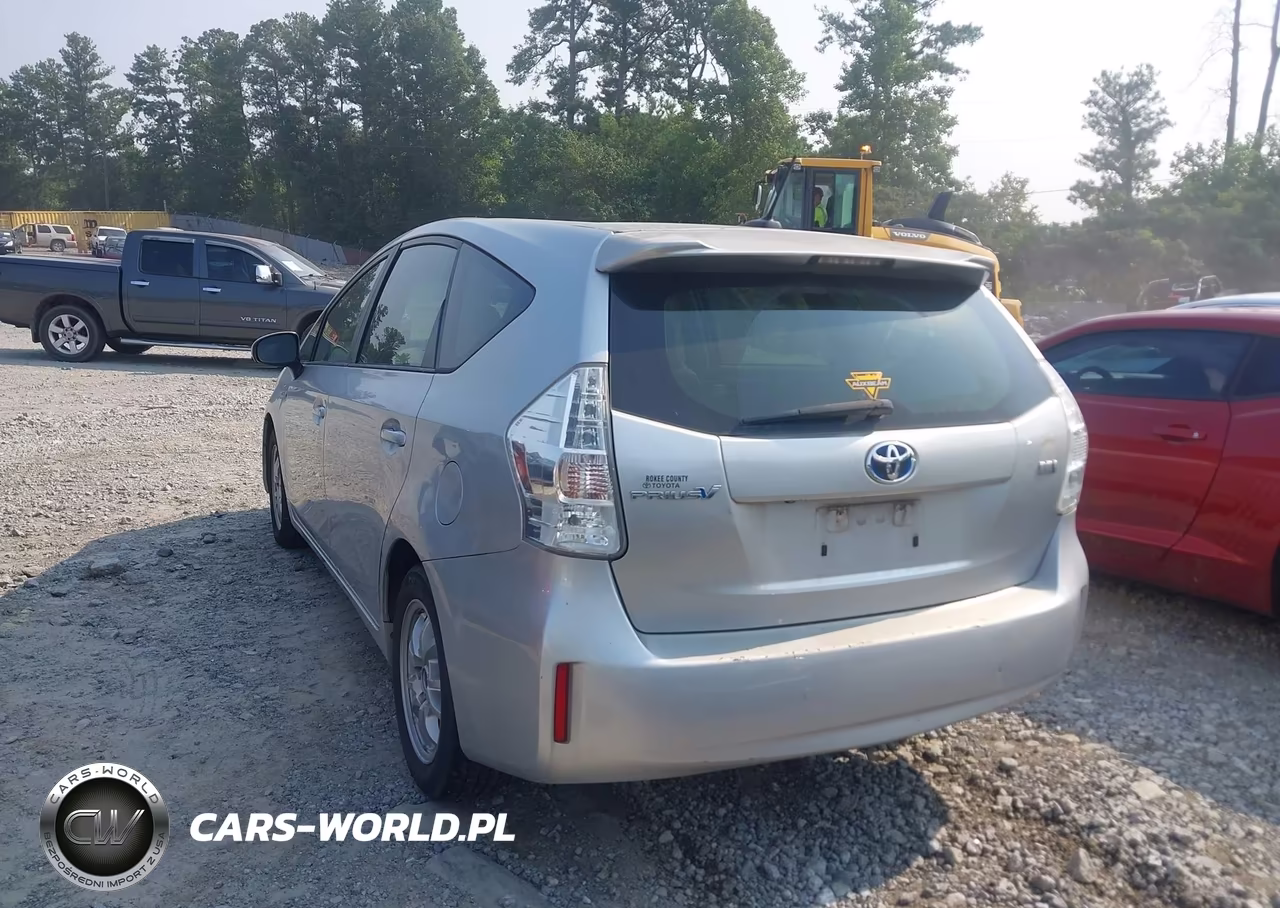 2013 Toyota Prius V Three VIN:JTDZN3EU3D3251332 - 3