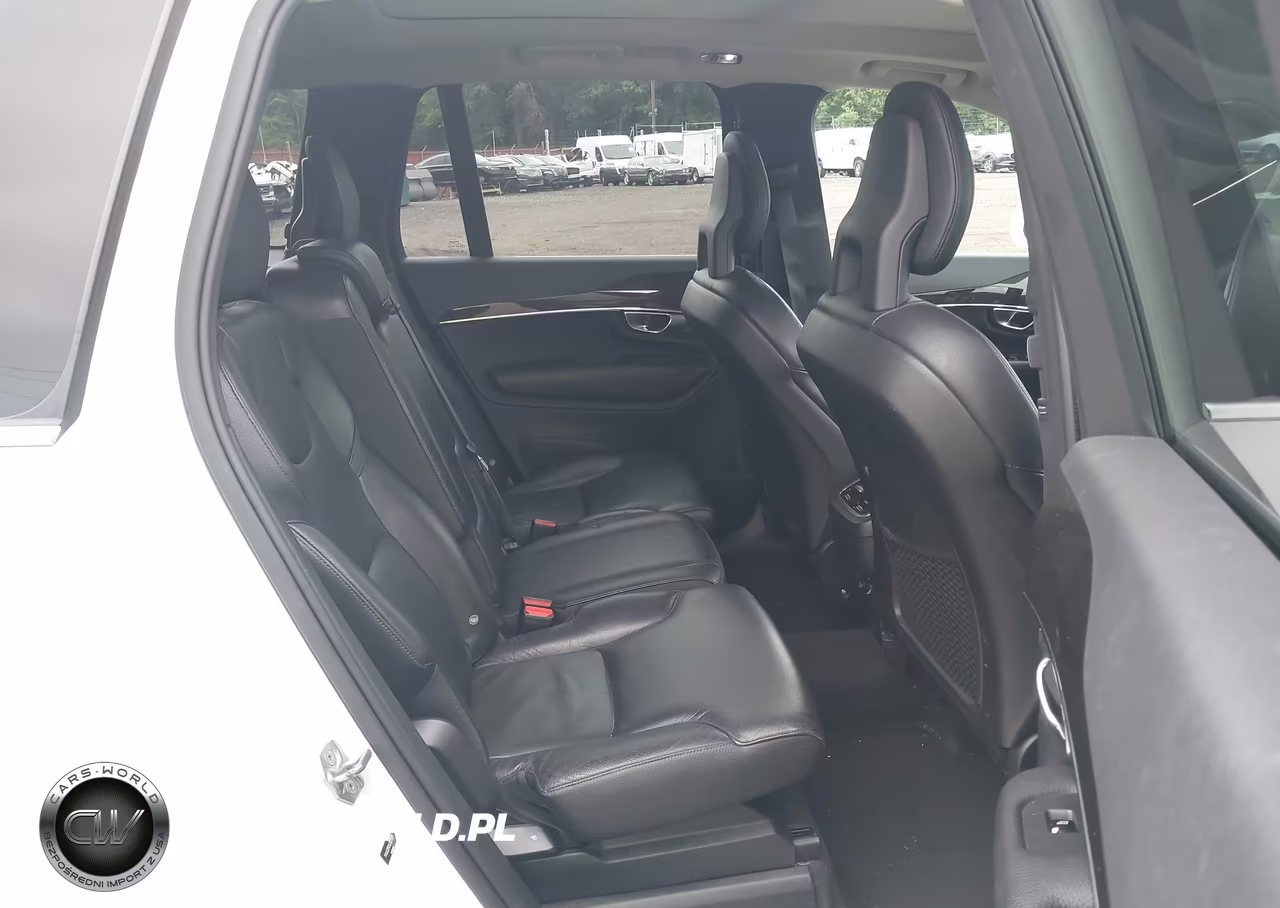 2018 Volvo Xc90 T6 Momentum VIN:YV4A22PKXJ1321201 - 8