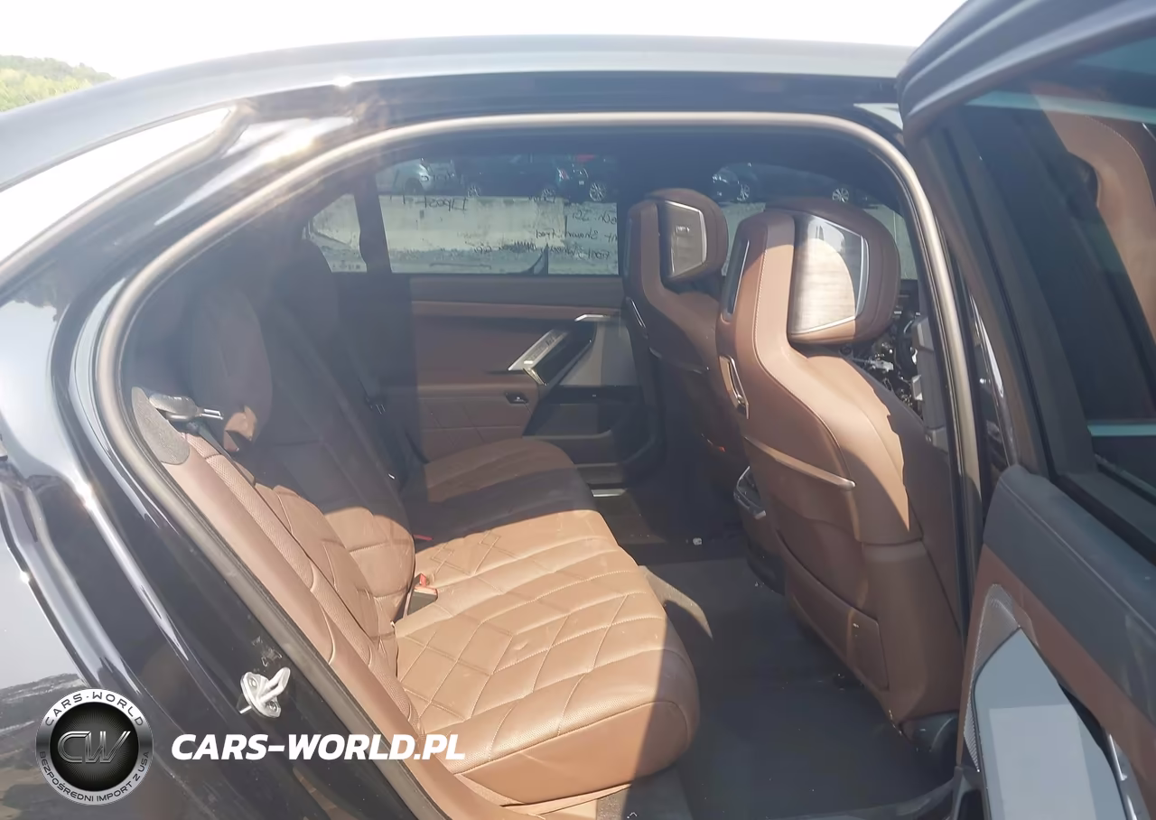 2025 BMW I7 Edrive50 VIN:WBY43EJ03SCU14023 - 8