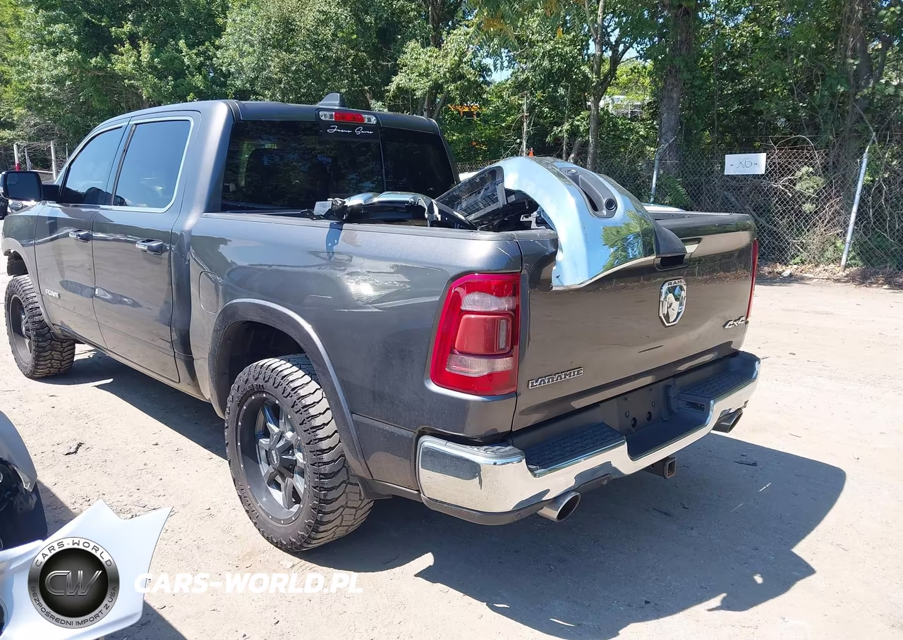 2019 Ram 1500 Laramie VIN:1C6SRFJT6KN515902 - 3