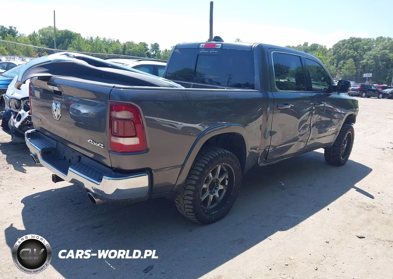 2019 Ram 1500 Laramie VIN:1C6SRFJT6KN515902 - 4