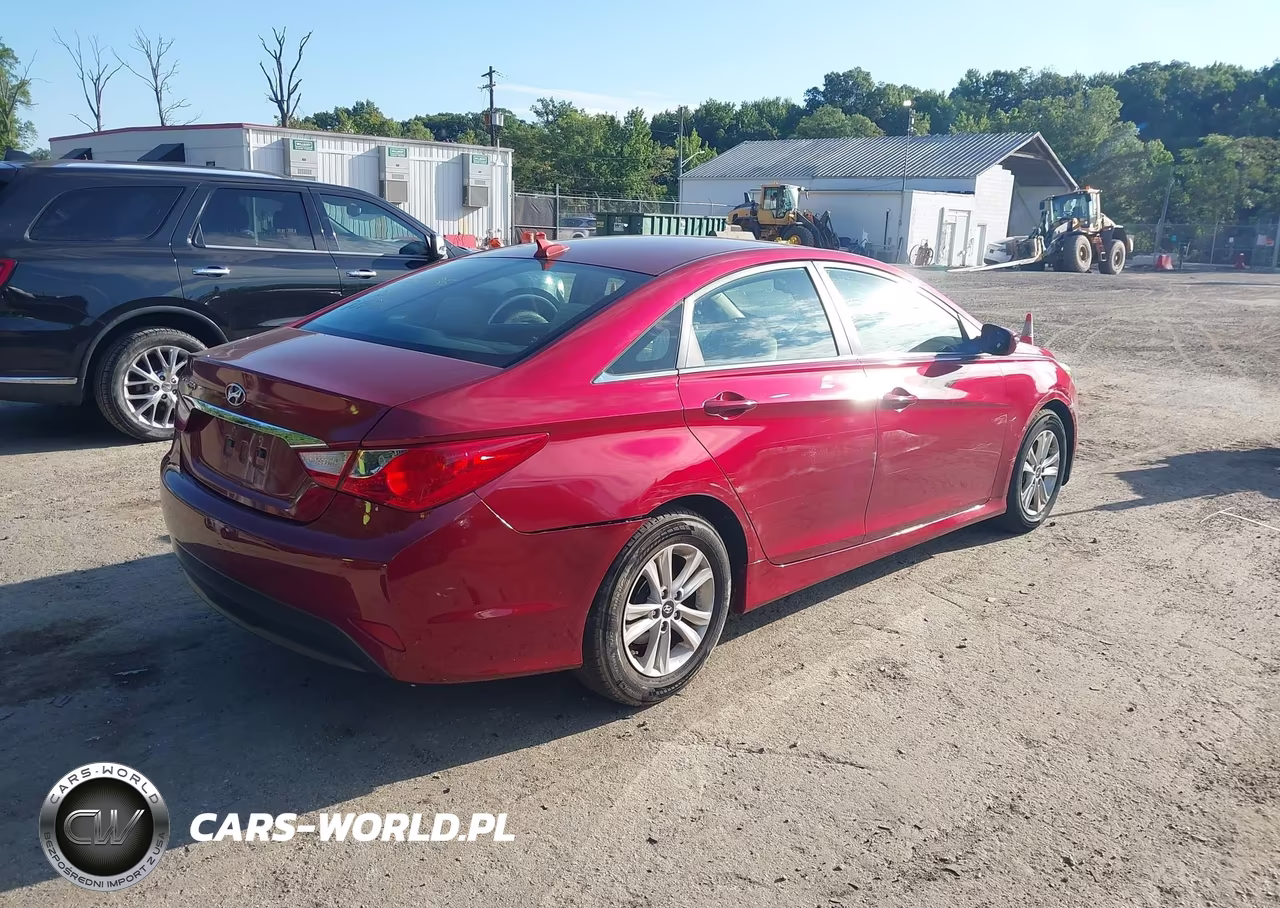 2014 Hyundai Sonata Gls VIN:5NPEB4AC2EH918472 - 4