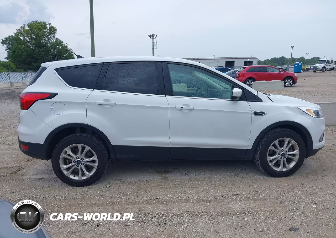 2019 Ford Escape Se VIN:1FMCU9GD1KUC07695 - 13
