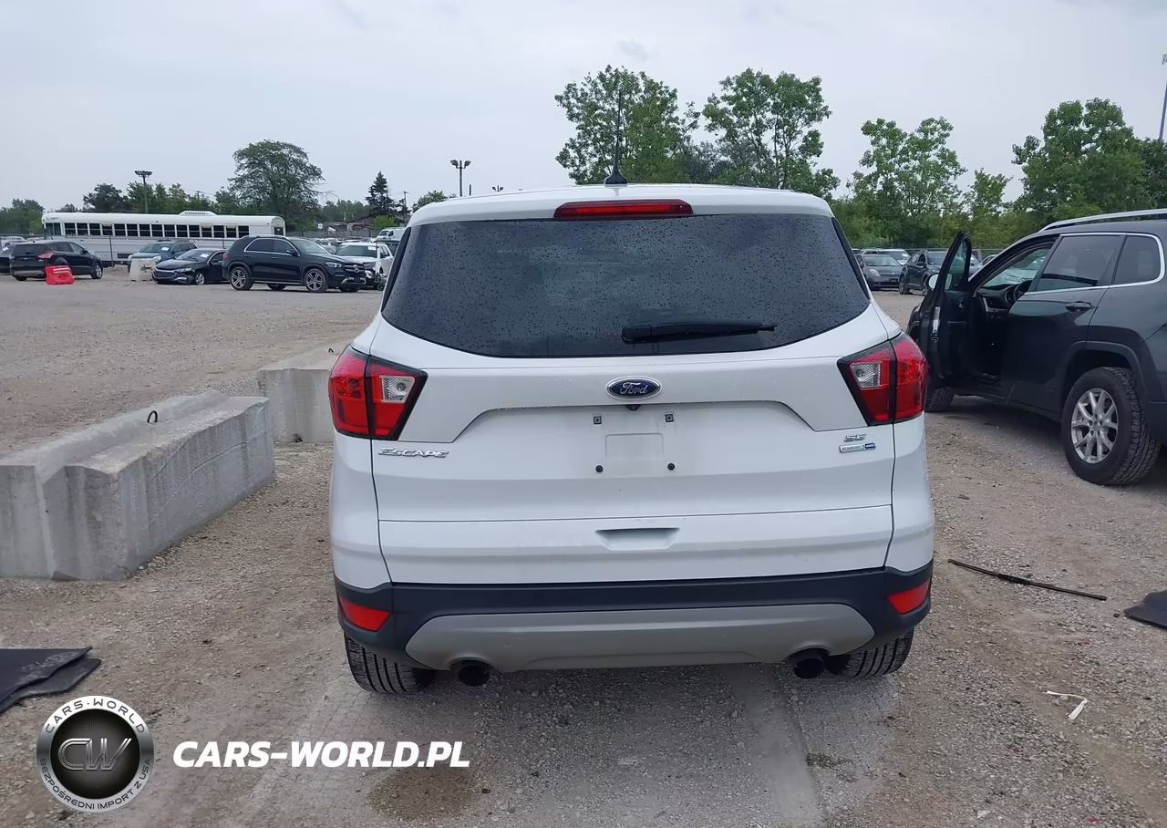 2019 Ford Escape Se VIN:1FMCU9GD1KUC07695 - 16
